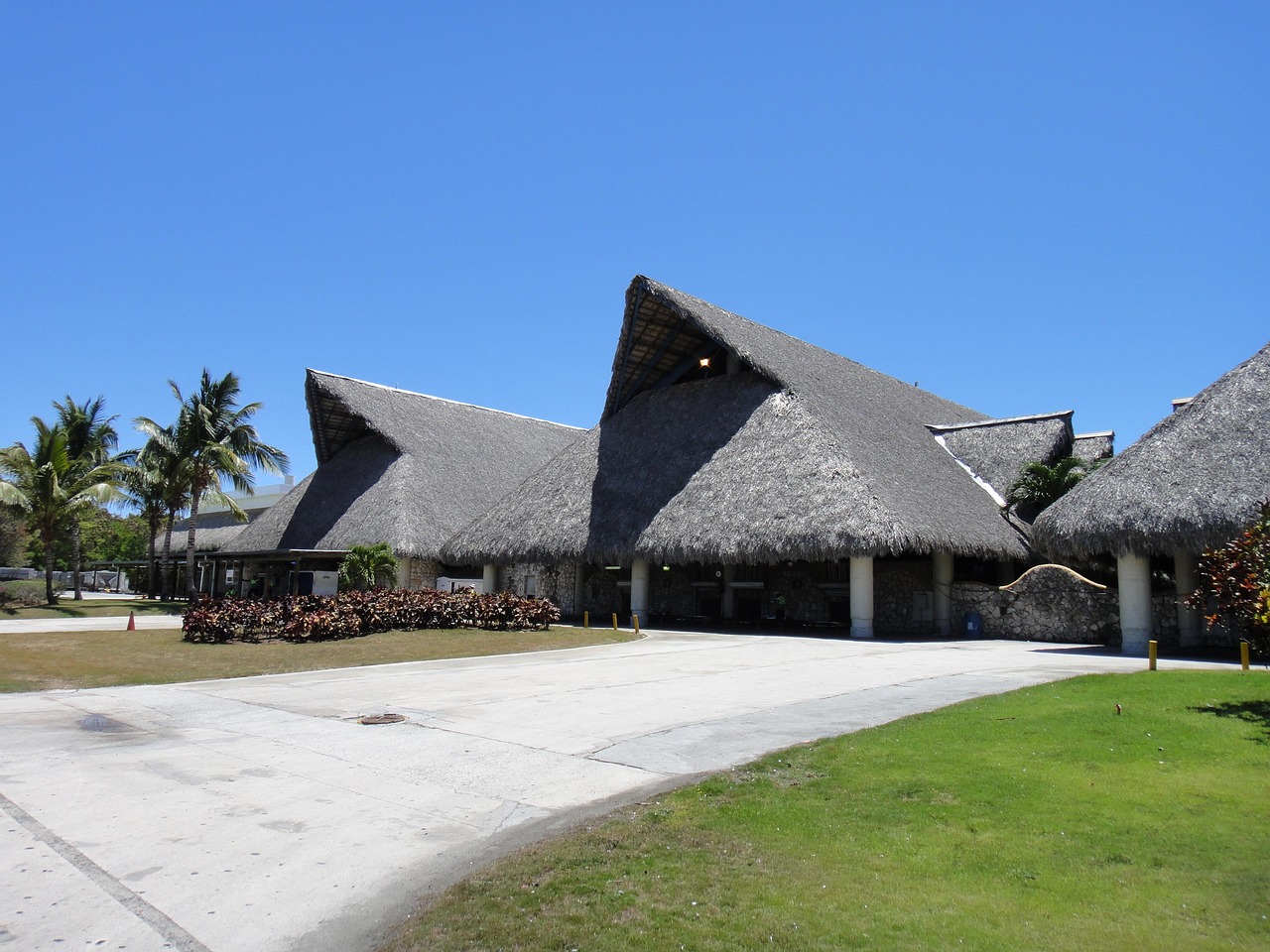 Frente del Aeropuerto Internacional de Punta Cana, principal hub aéreo del Caribe