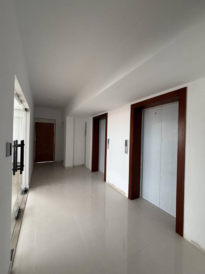 Fotografía 18 · A estrenar! 2 habitaciones, 2 parqueos y locker