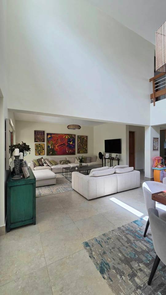 Fotografía 8 · Villa en renta amueblada de 2 niveles.