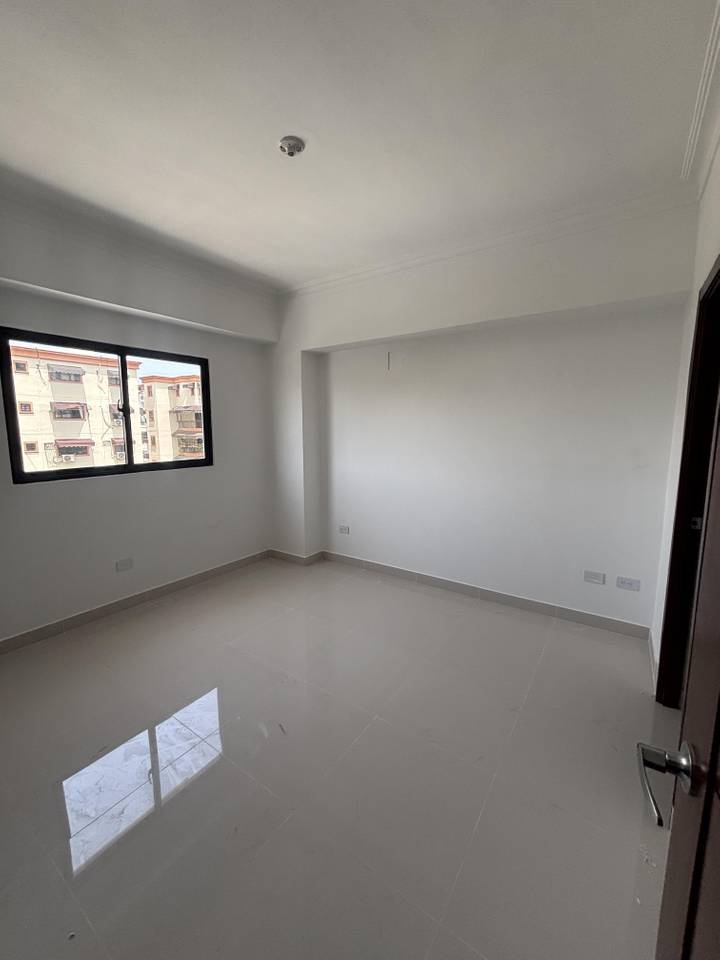 Fotografía 8 · A estrenar! 2 habitaciones, 2 parqueos y locker