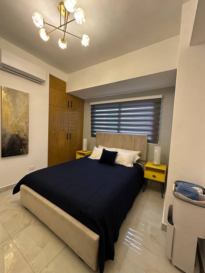 Fotografía 15 · Apto. de 2 habitaciones y balcón en Naco, amueblado