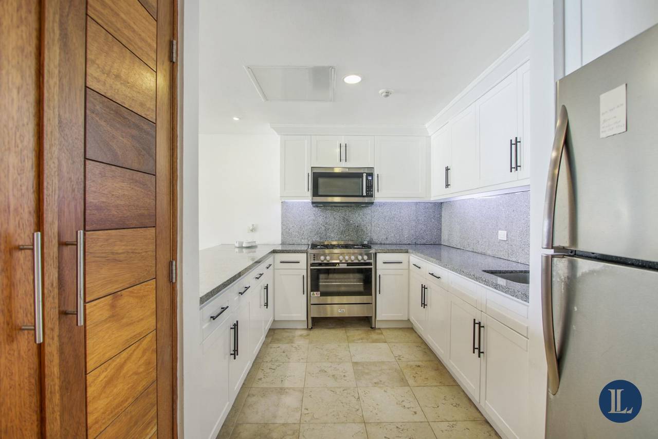 Fotografía 3 · Sotogrande – Apartamento de Lujo Frente a la Playa con Piscina Privada
