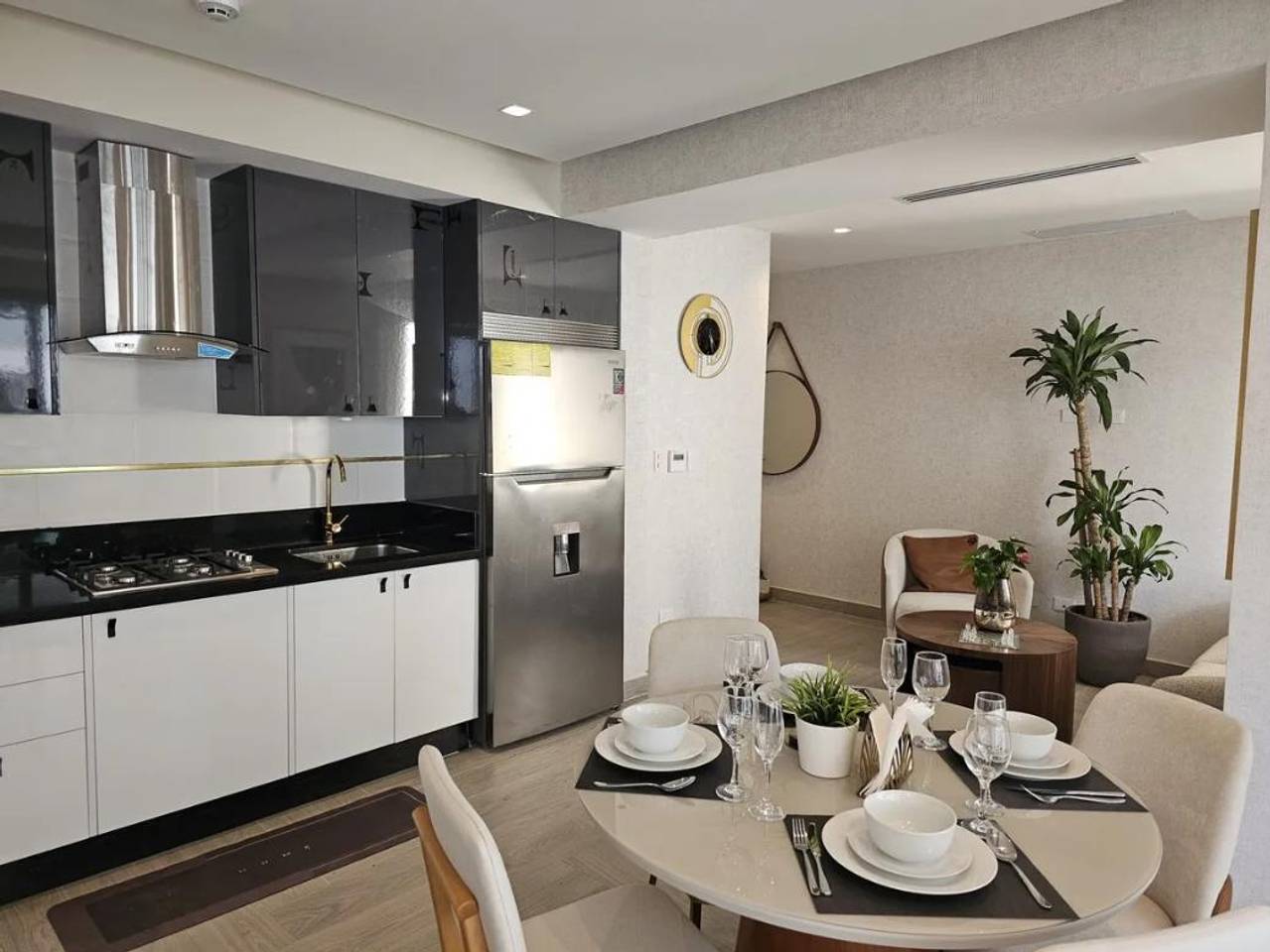 Fotografía 5 · Venta y Alquiler de Aptos amueblados en Proyecto con servicio hotelero en Naco