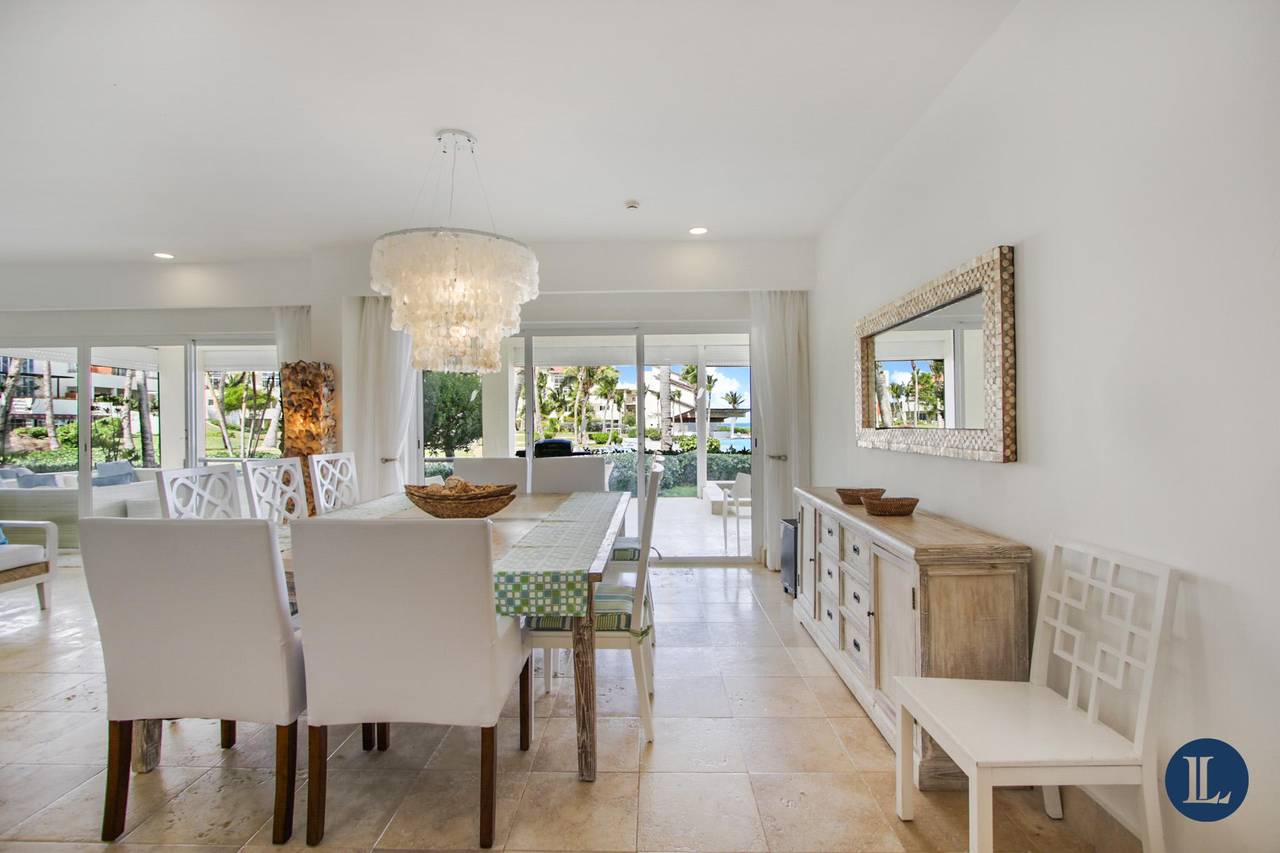Fotografía 8 · Sotogrande – Apartamento de Lujo Frente a la Playa con Piscina Privada