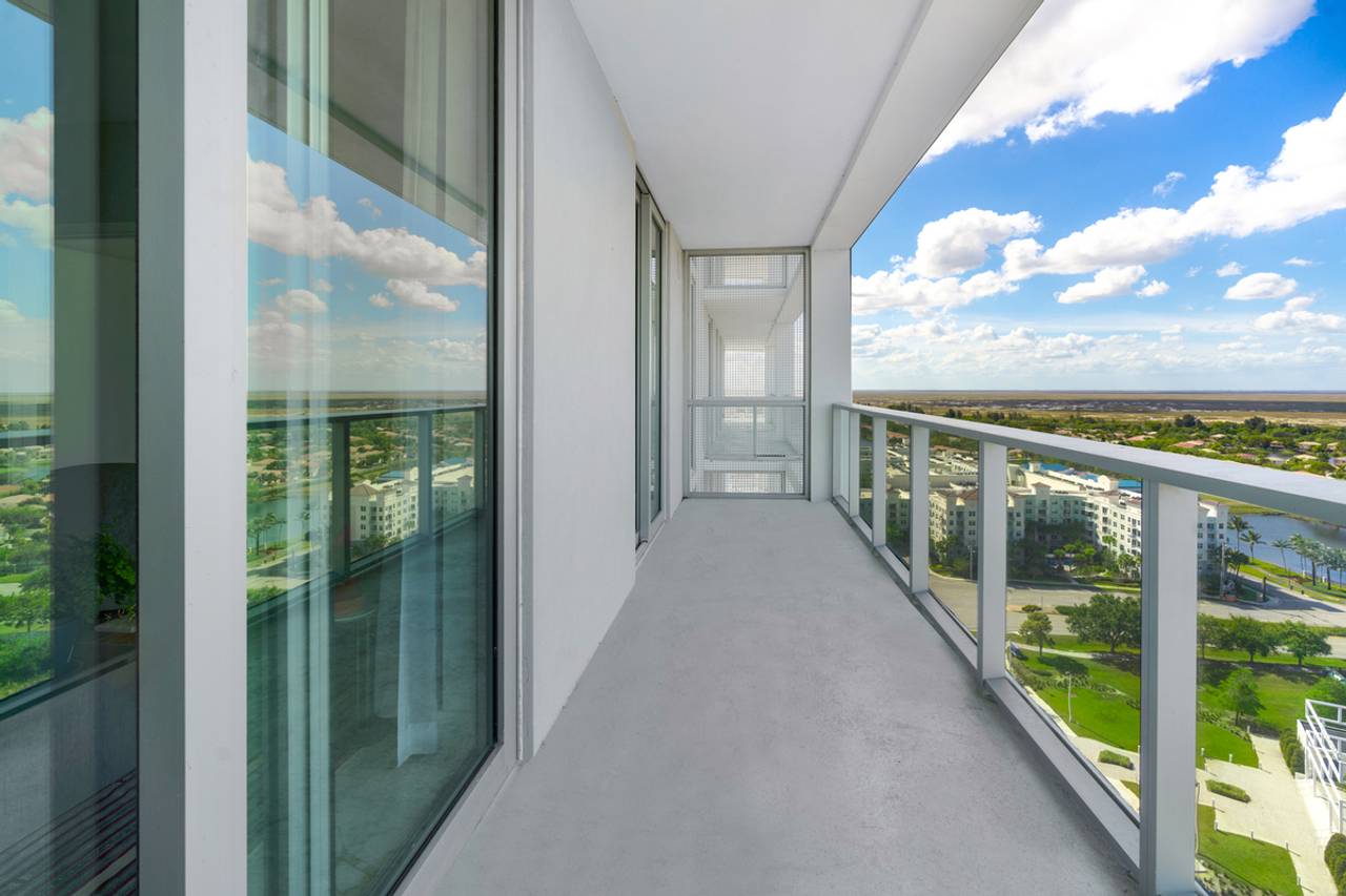 Fotografía 9 · Modernos Apartamentos, One Metropica