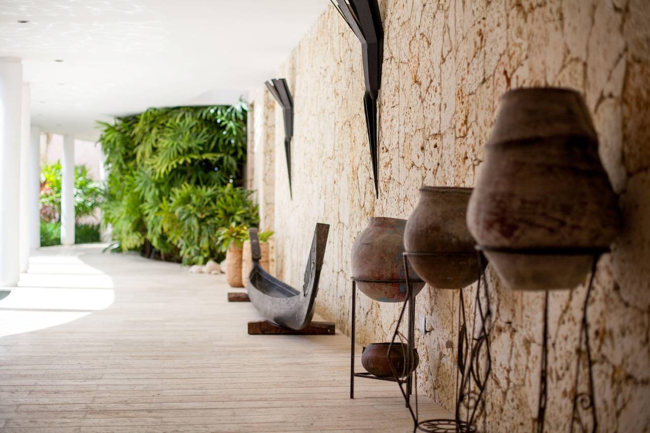 Fotografía 10 · Majestuosa Villa de Tres Niveles con Vista al Océano y al Golf