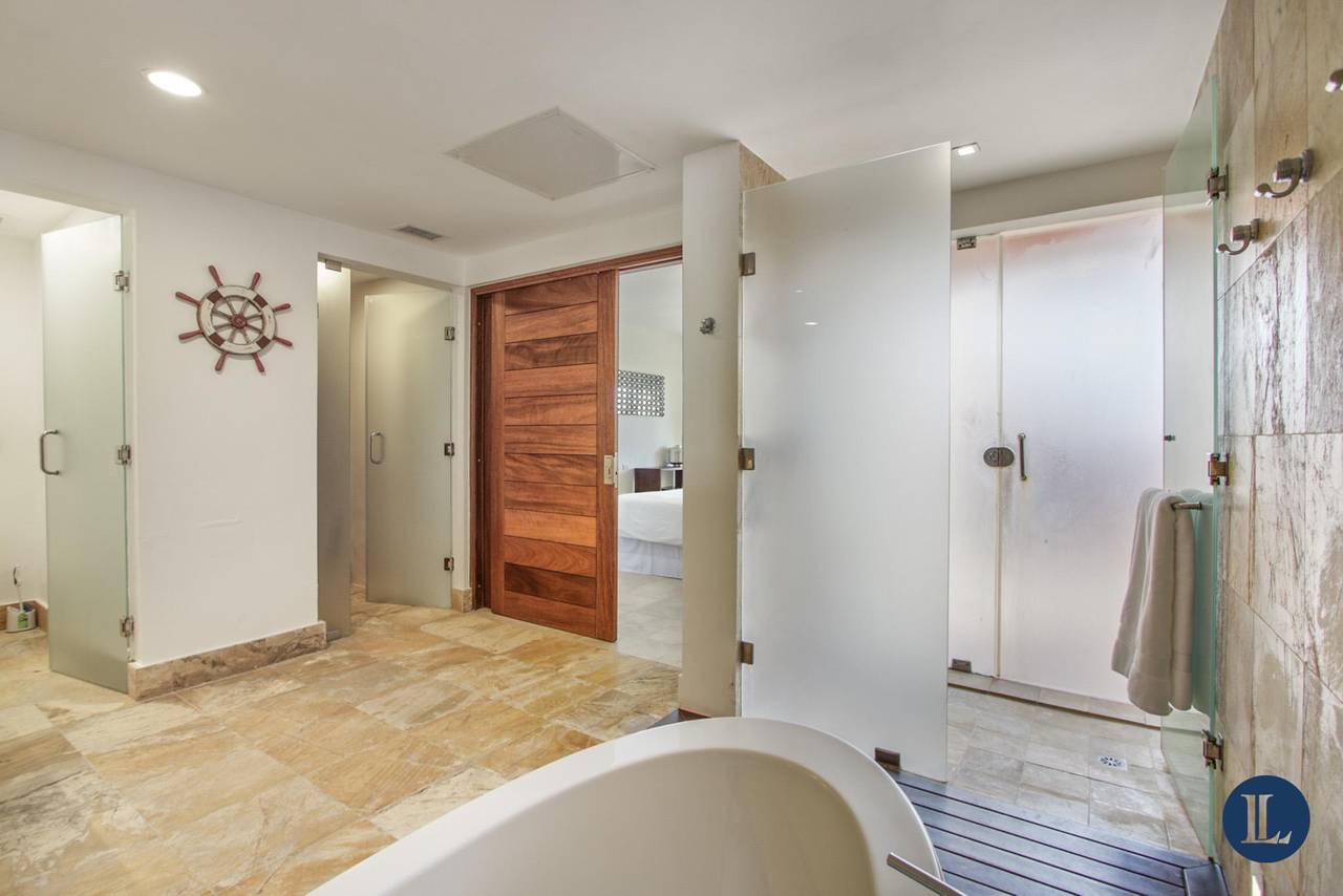 Fotografía 20 · Sotogrande – Apartamento de Lujo Frente a la Playa con Piscina Privada
