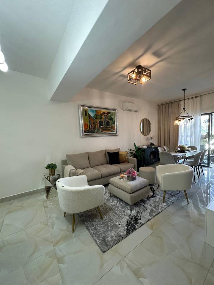 Fotografía 3 · Apto. de 2 habitaciones y balcón en Naco, amueblado
