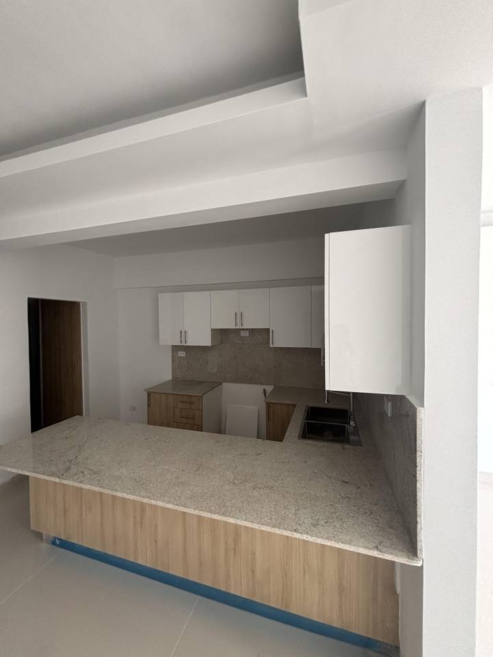 Fotografía 2 · A estrenar! 2 habitaciones, 2 parqueos y locker