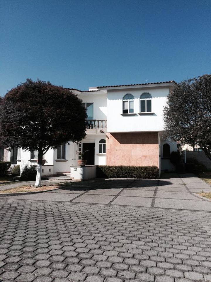 Fotografía 2 · Casa en Venta en La Providencia, Metepec | 5 Recámaras | 437 m² de Construcción