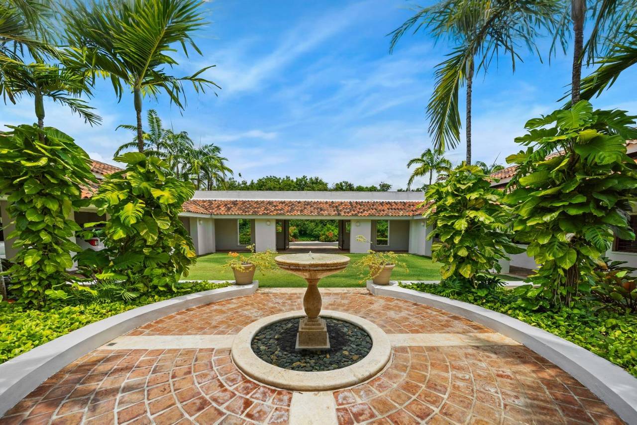 Fotografía 5 · Villa de lujo en venta de 6 habitaciones en Punta Águila