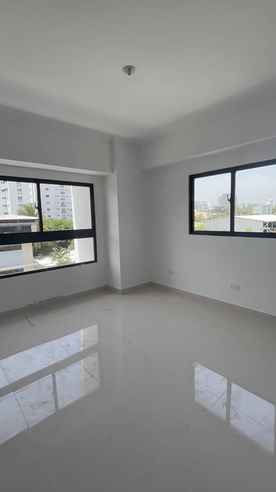 Fotografía 12 · A estrenar! 2 habitaciones, 2 parqueos y locker