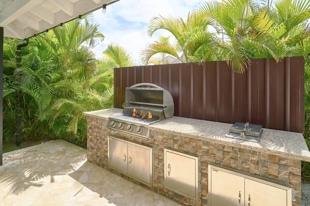 Fotografía 33 · Hermosa Villa de Lujo en Green Village con Estilo Moderno