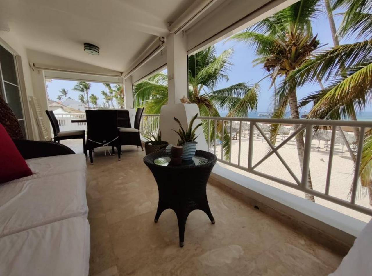 Fotografía 4 · Venta de Apartamento en Primera Linea de Playa en Los Corales, Punta Cana