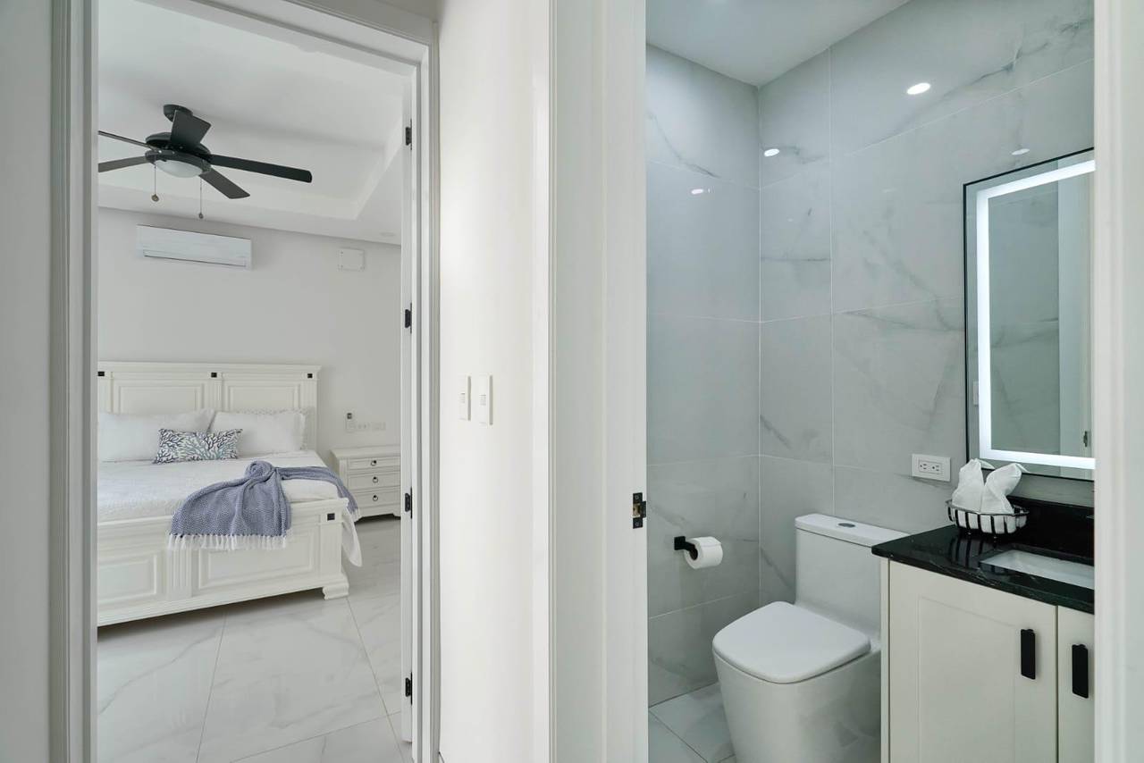 Fotografía 13 · Hermosa Villa de Lujo en Green Village con Estilo Moderno