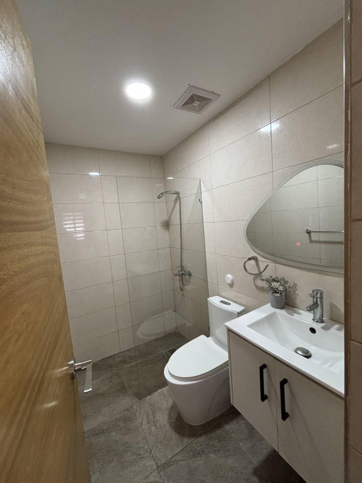 Fotografía 13 · Apto. de 2 habitaciones y balcón en Naco, amueblado